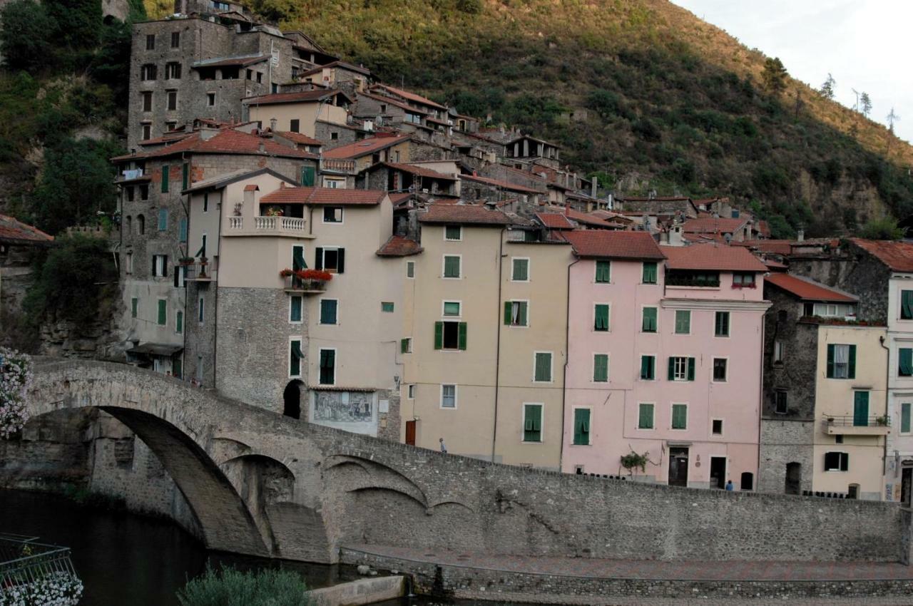 Appartamento Le Violette Dolceacqua Exterior foto